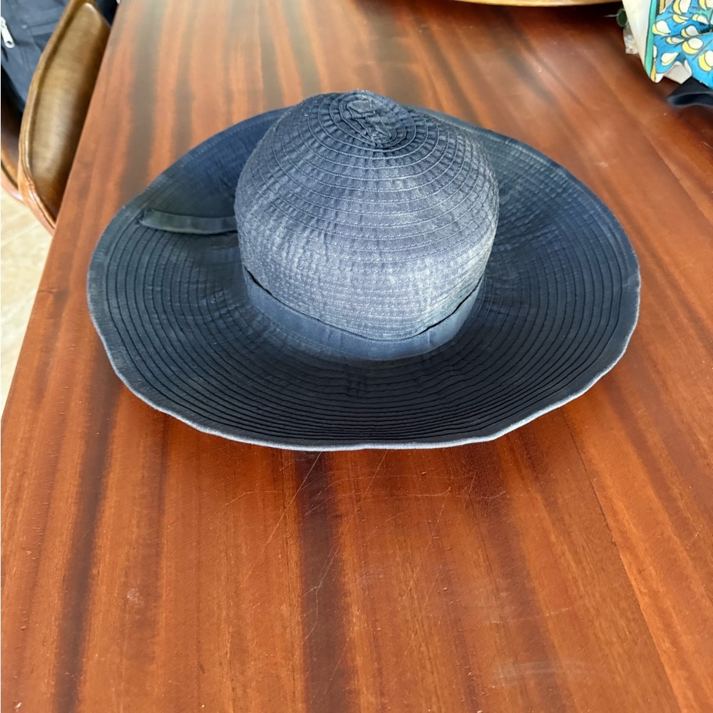 Elegant Black Women's Sun Hat